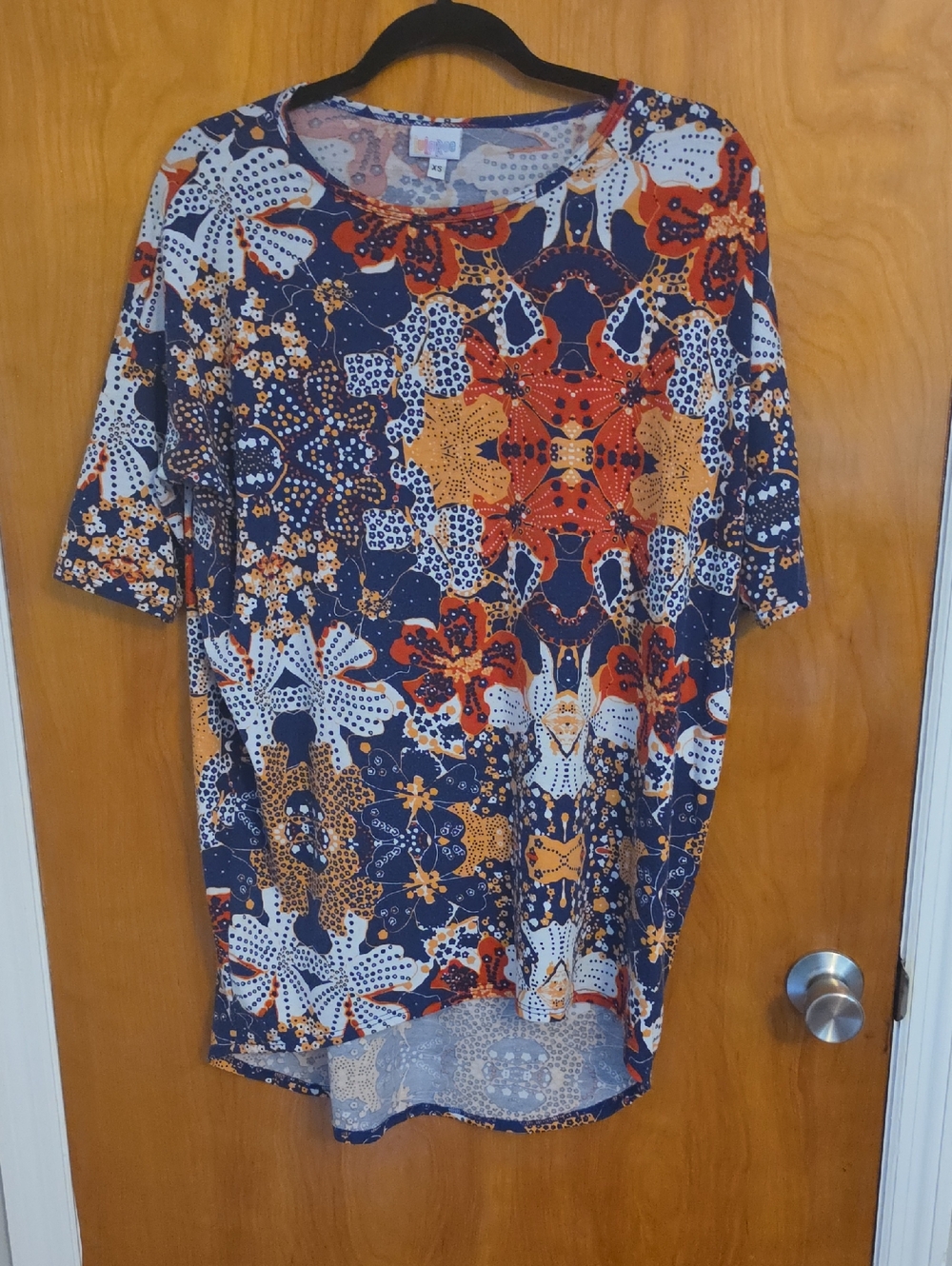 LuLaRoe Navy Floral & Orange Short Sleeve Tee